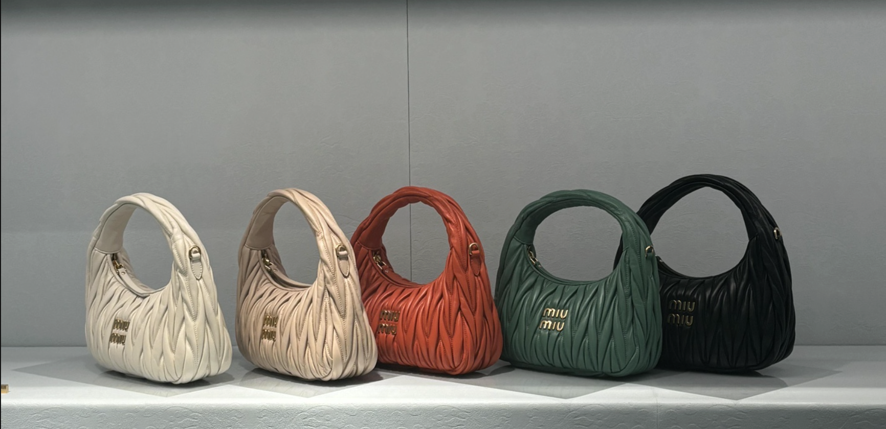 Elegant leather bag